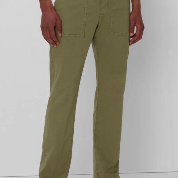 7 For All Mankind NWOT Mens Twill Pant in Light Army - Picture 2 of 4